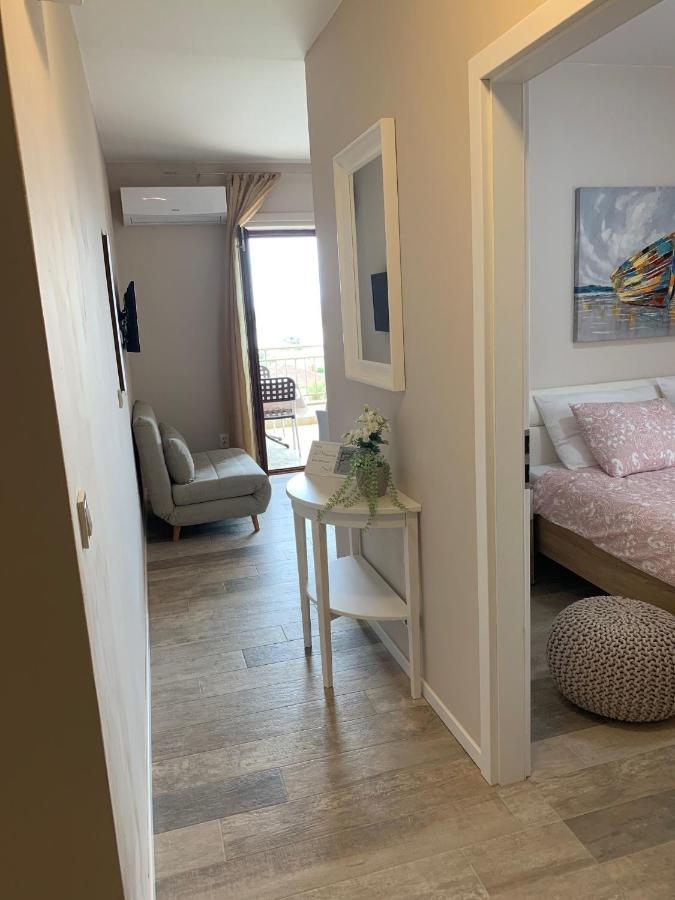 Family Friendly Apartments With A Swimming Pool Povljana, Pag - 244 Ngoại thất bức ảnh